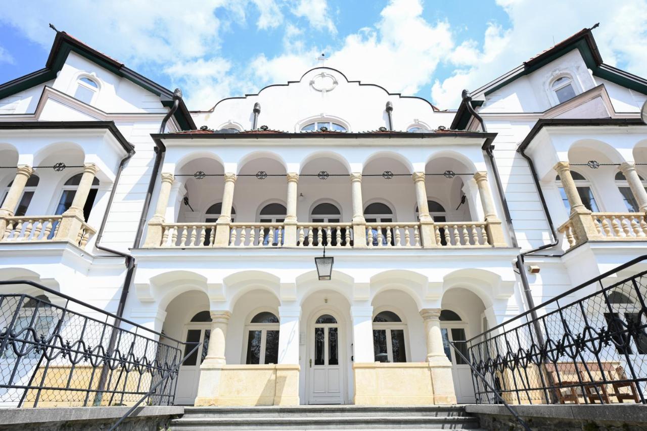 Waldschloessl Schneedoerfl Aparthotel Reichenau Exterior foto